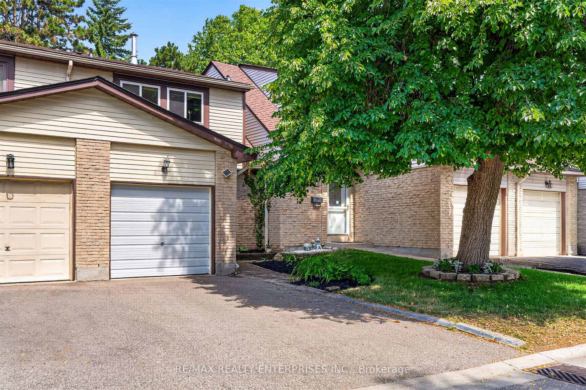 Front of Unit 60, 5610 Montevideo Road