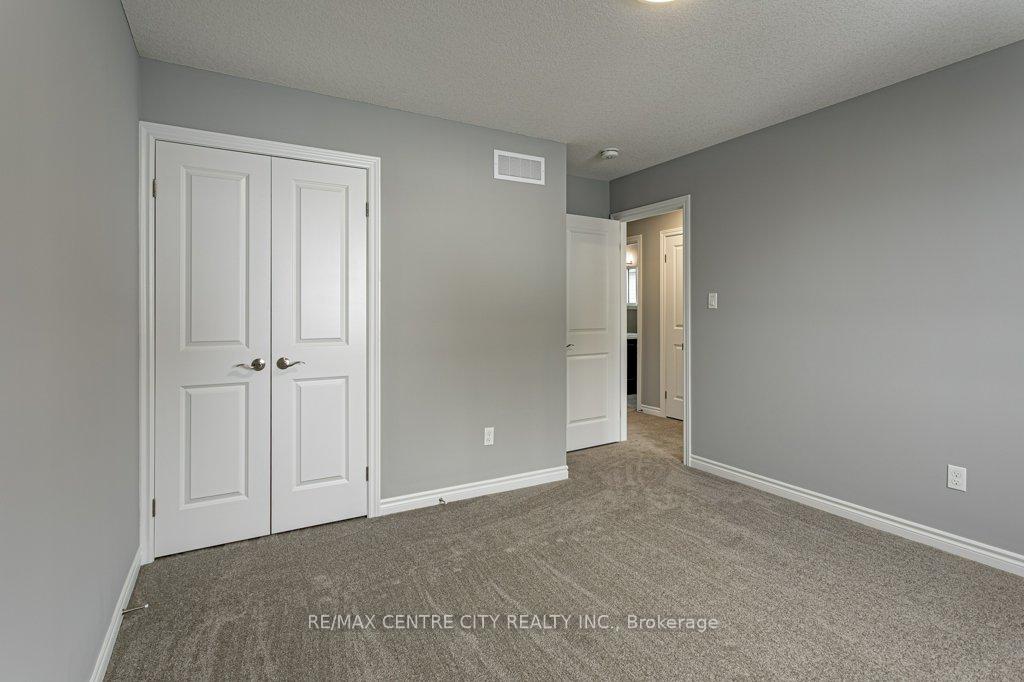 Photo 30 of 1596 Noah Bend, London, North I — HOMEH