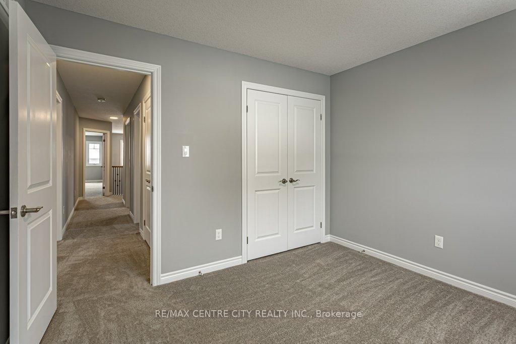 Photo 32 of 1596 Noah Bend, London, North I — HOMEH