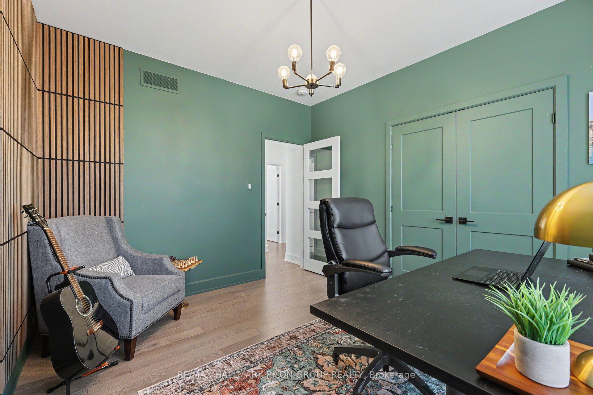 Photo 19 of 211 Metric Circle, Ottawa, Kanata - Emerald Meadows/Trailwest — HOMEH