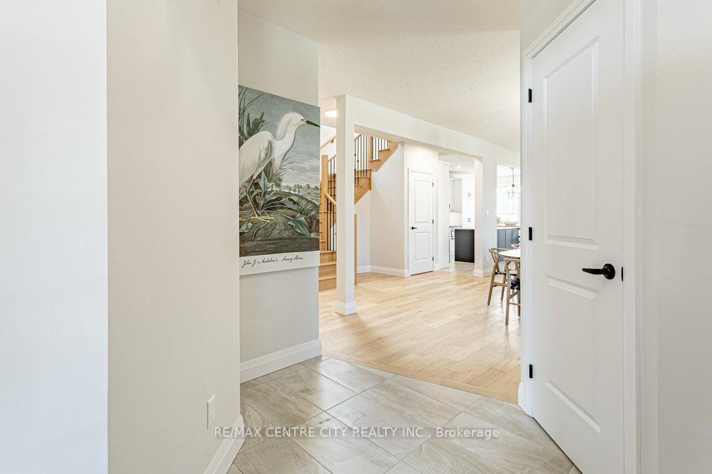 Photo 5 of 1605 Noah Bend, London, North I — HOMEH