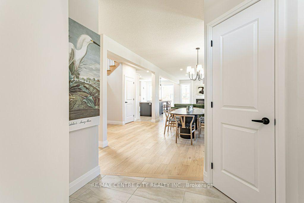 Photo 6 of 1605 Noah Bend, London, North I — HOMEH