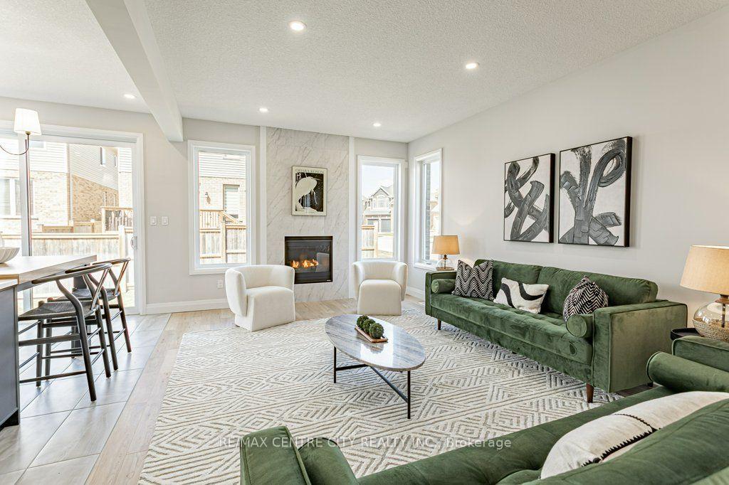 Photo 12 of 1605 Noah Bend, London, North I — HOMEH