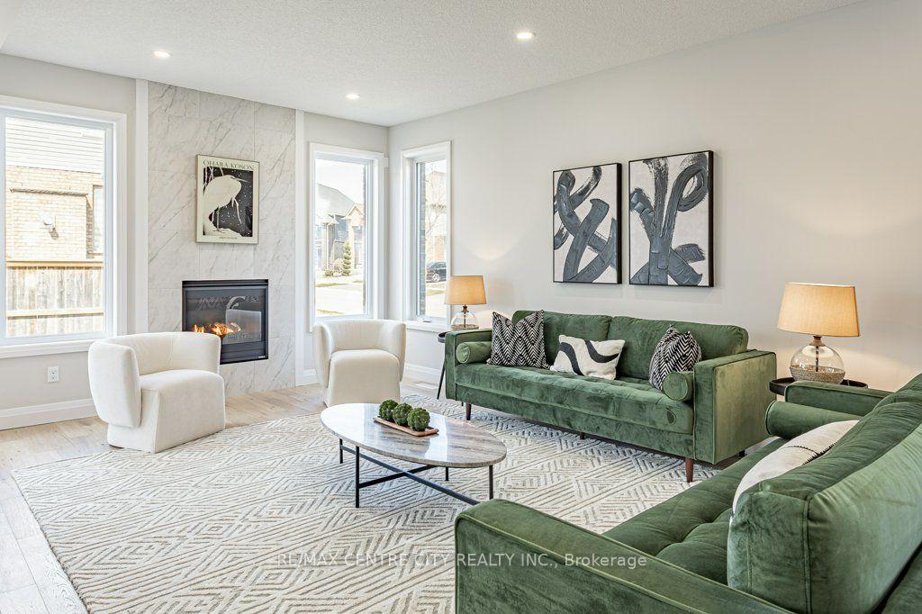 Photo 14 of 1605 Noah Bend, London, North I — HOMEH