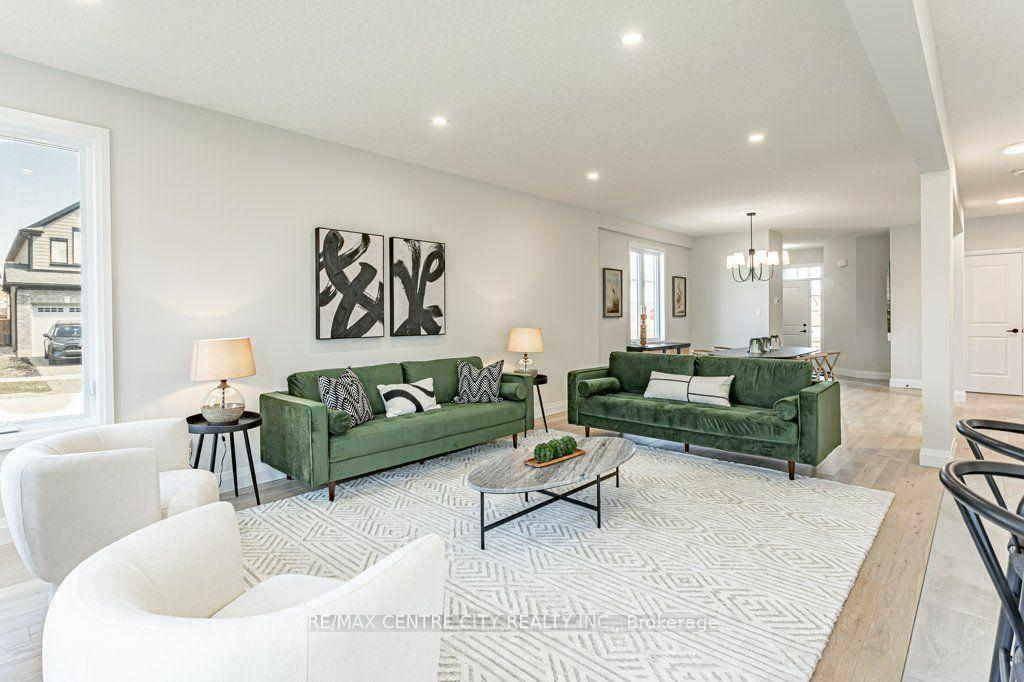 Photo 15 of 1605 Noah Bend, London, North I — HOMEH