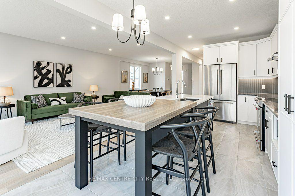 Photo 19 of 1605 Noah Bend, London, North I — HOMEH