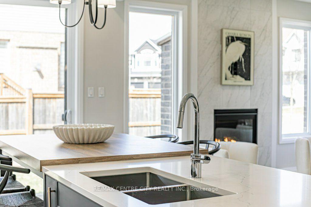 Photo 21 of 1605 Noah Bend, London, North I — HOMEH