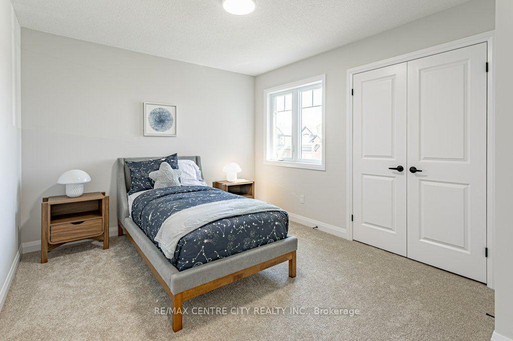 Photo 30 of 1605 Noah Bend, London, North I — HOMEH