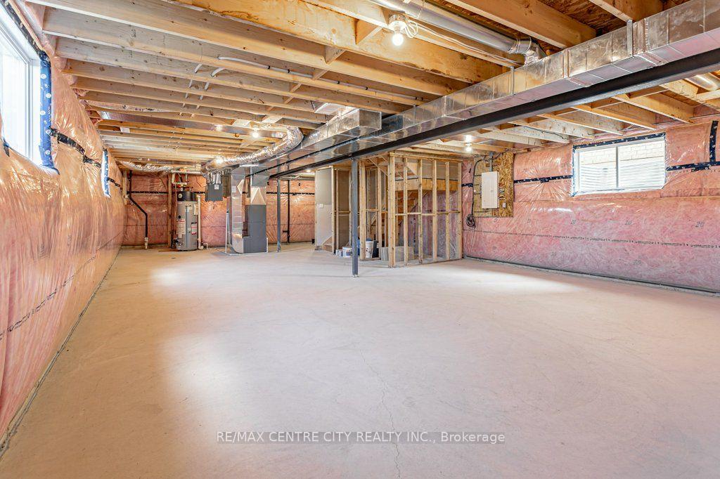 Photo 39 of 1605 Noah Bend, London, North I — HOMEH