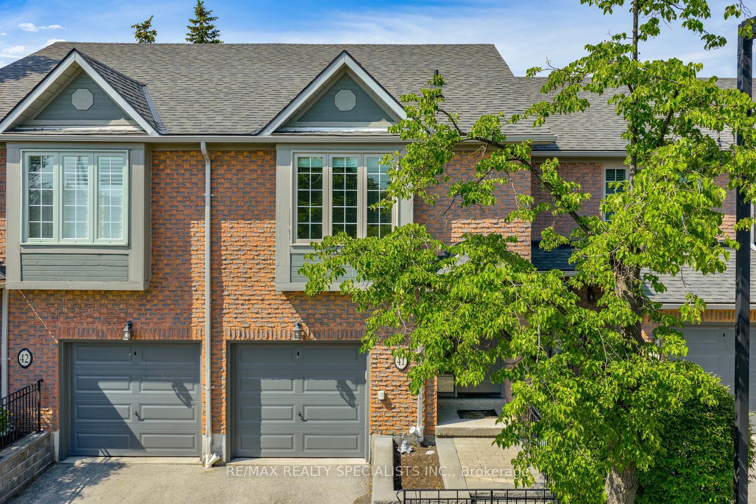 Front of Unit 41, 3100 Fifth Line W