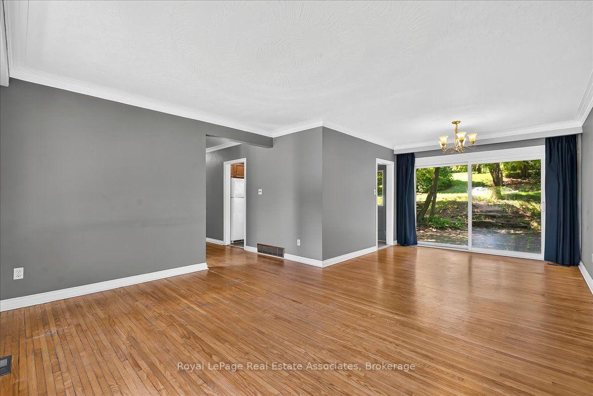 Photo 4 of 132 Vista Boulevard, Mississauga, Streetsville — HOMEH