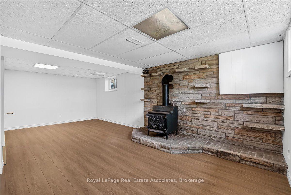 Photo 15 of 132 Vista Boulevard, Mississauga, Streetsville — HOMEH