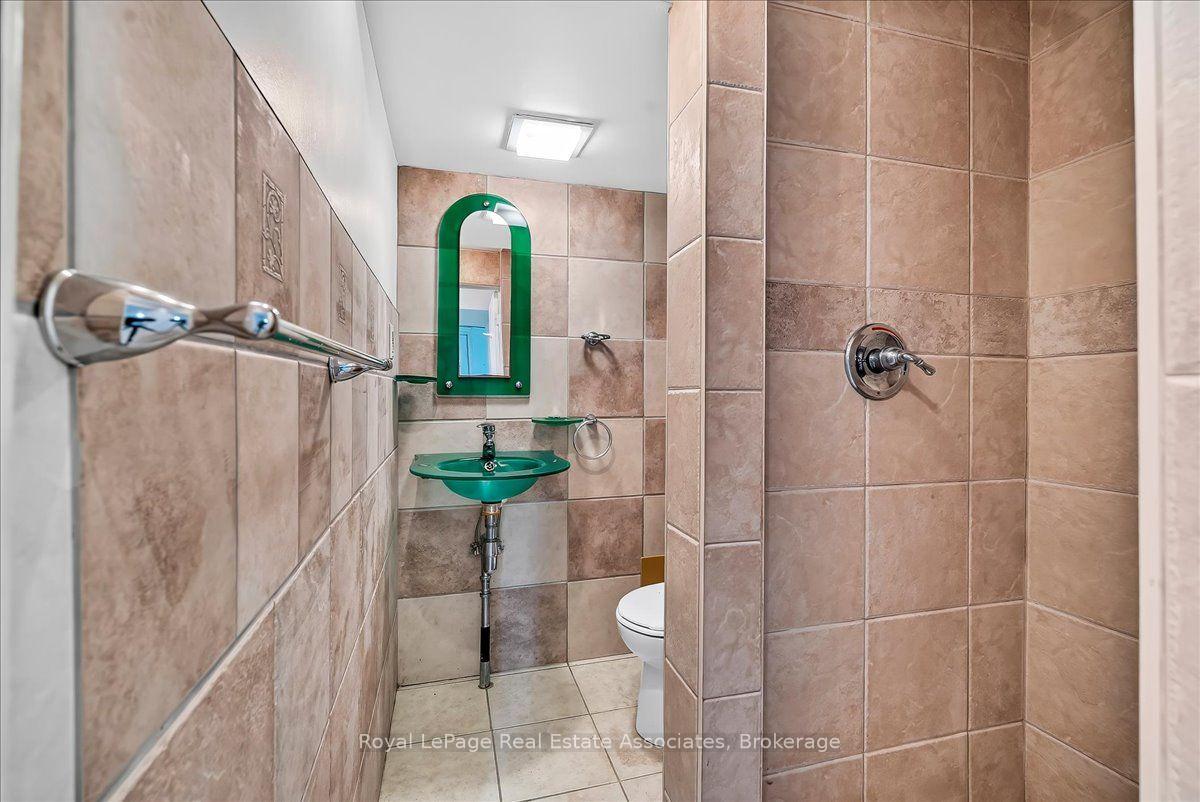 Photo 17 of 132 Vista Boulevard, Mississauga, Streetsville — HOMEH