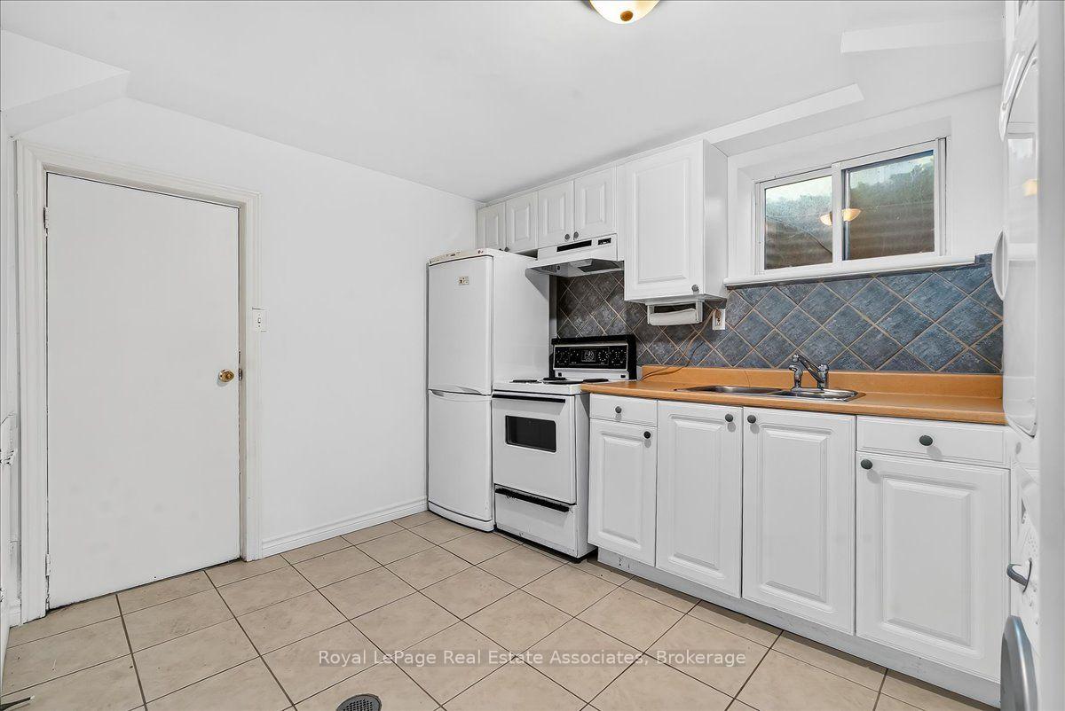 Photo 18 of 132 Vista Boulevard, Mississauga, Streetsville — HOMEH