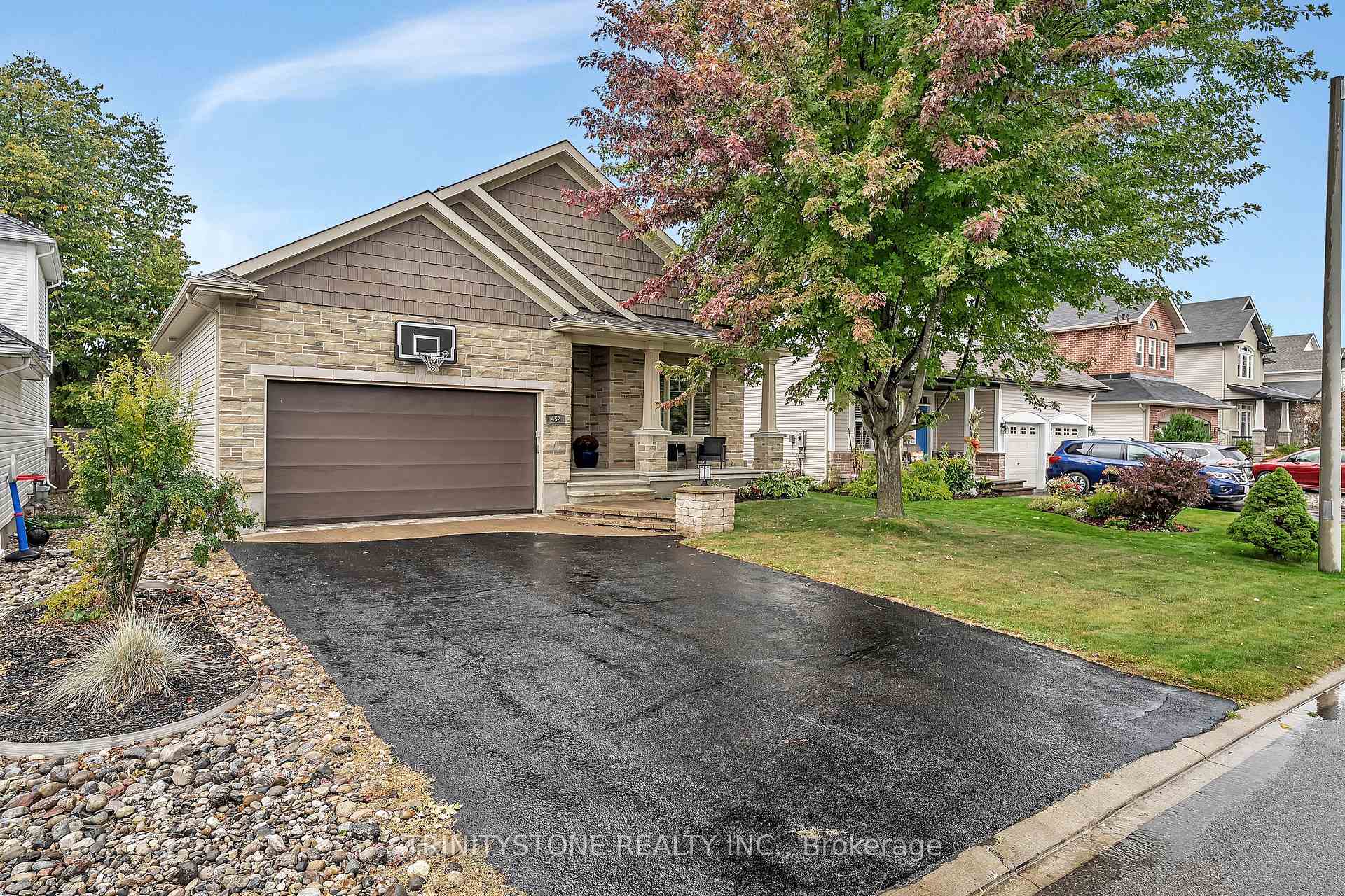 Photo 3 of 452 Landswood Way, Ottawa, Stittsville (South) — HOMEH