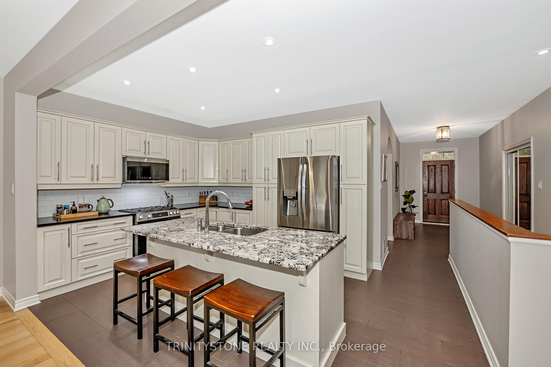 Photo 10 of 452 Landswood Way, Ottawa, Stittsville (South) — HOMEH