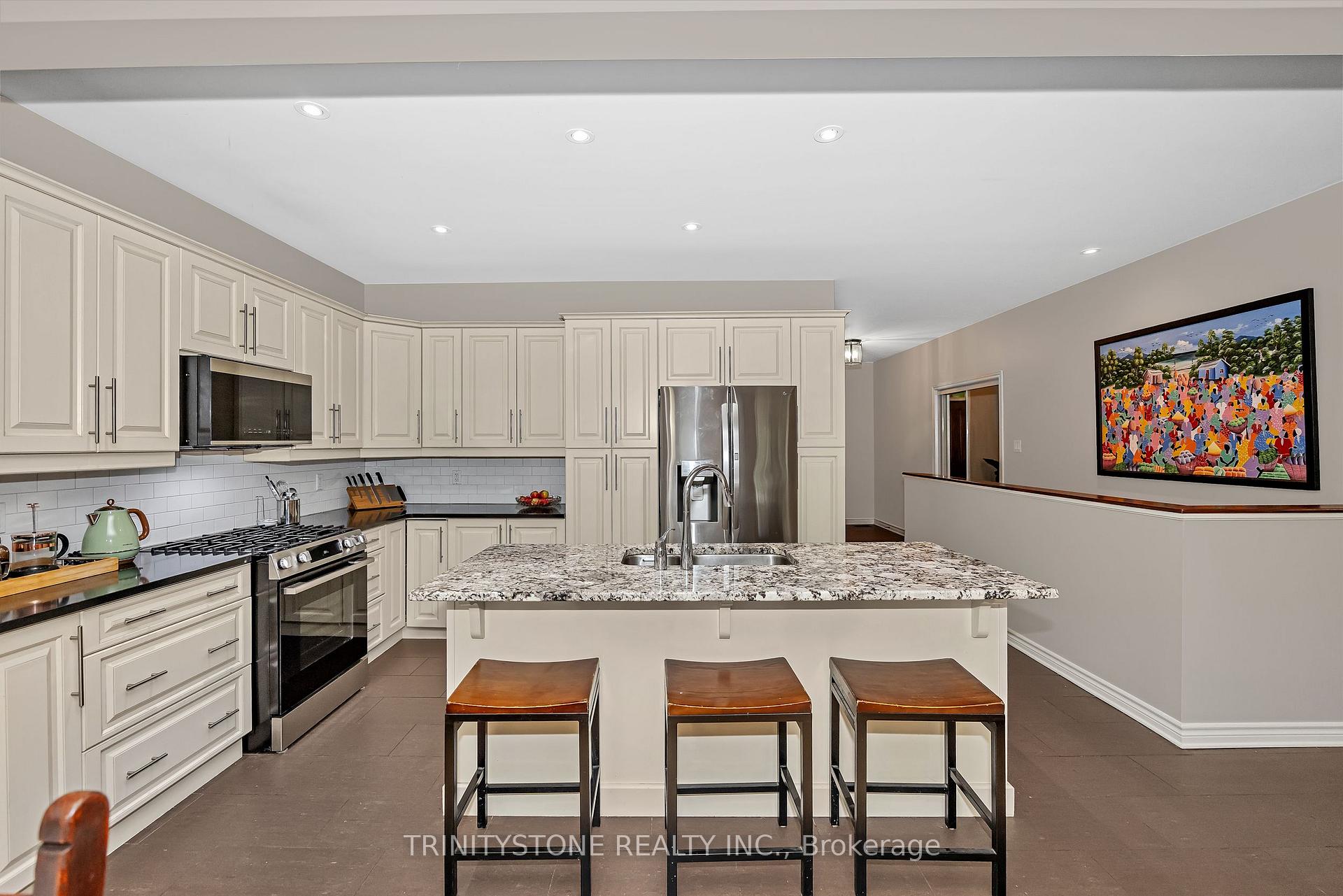 Photo 11 of 452 Landswood Way, Ottawa, Stittsville (South) — HOMEH