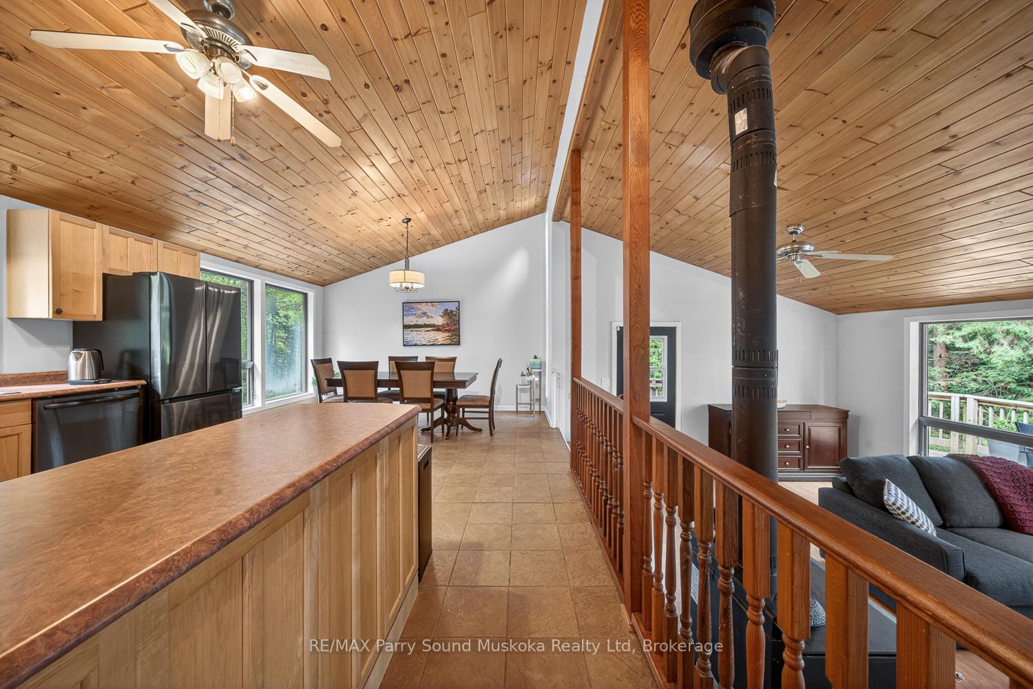 Photo 5 of 34 Silver Point Drive, Seguin — HOMEH