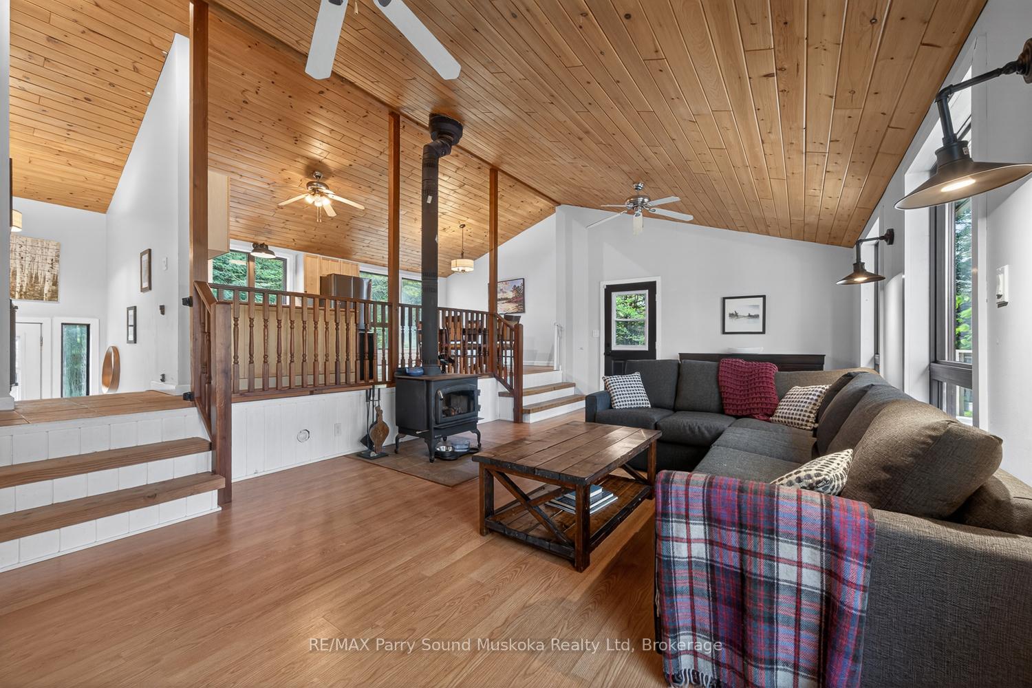 Photo 6 of 34 Silver Point Drive, Seguin — HOMEH