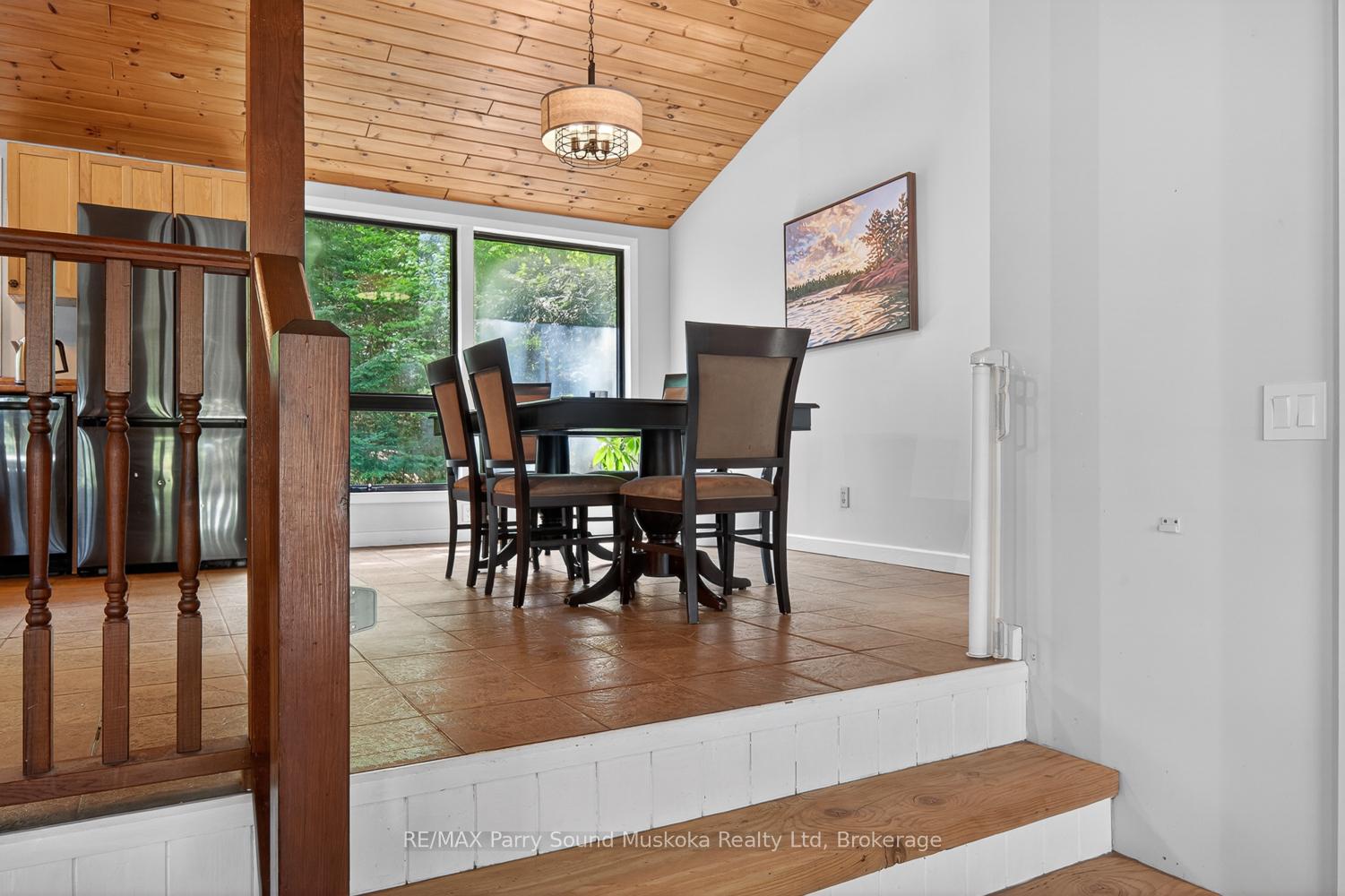 Photo 11 of 34 Silver Point Drive, Seguin — HOMEH