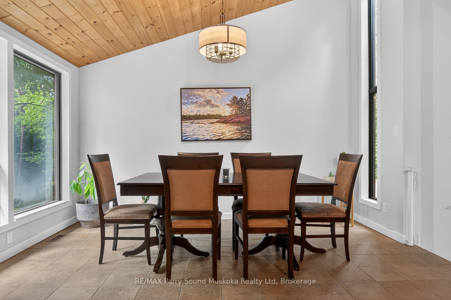 Photo 12 of 34 Silver Point Drive, Seguin — HOMEH