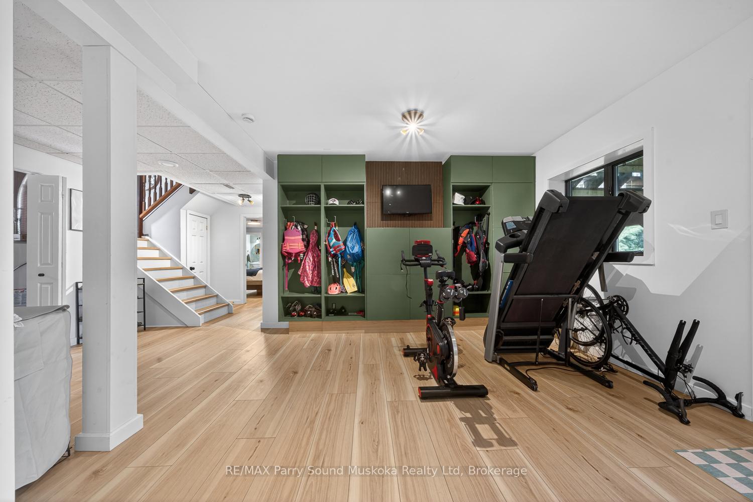 Photo 28 of 34 Silver Point Drive, Seguin — HOMEH
