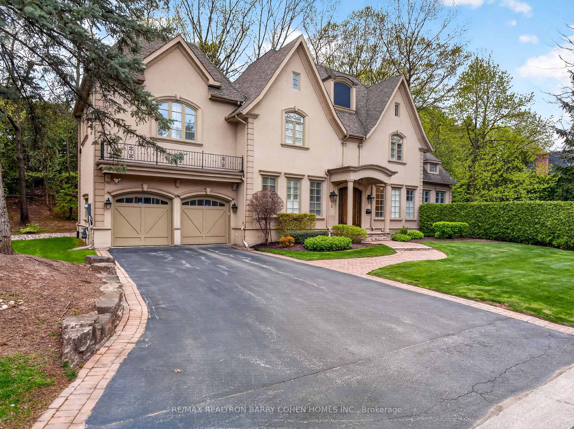 Front of 3 Legacy Court