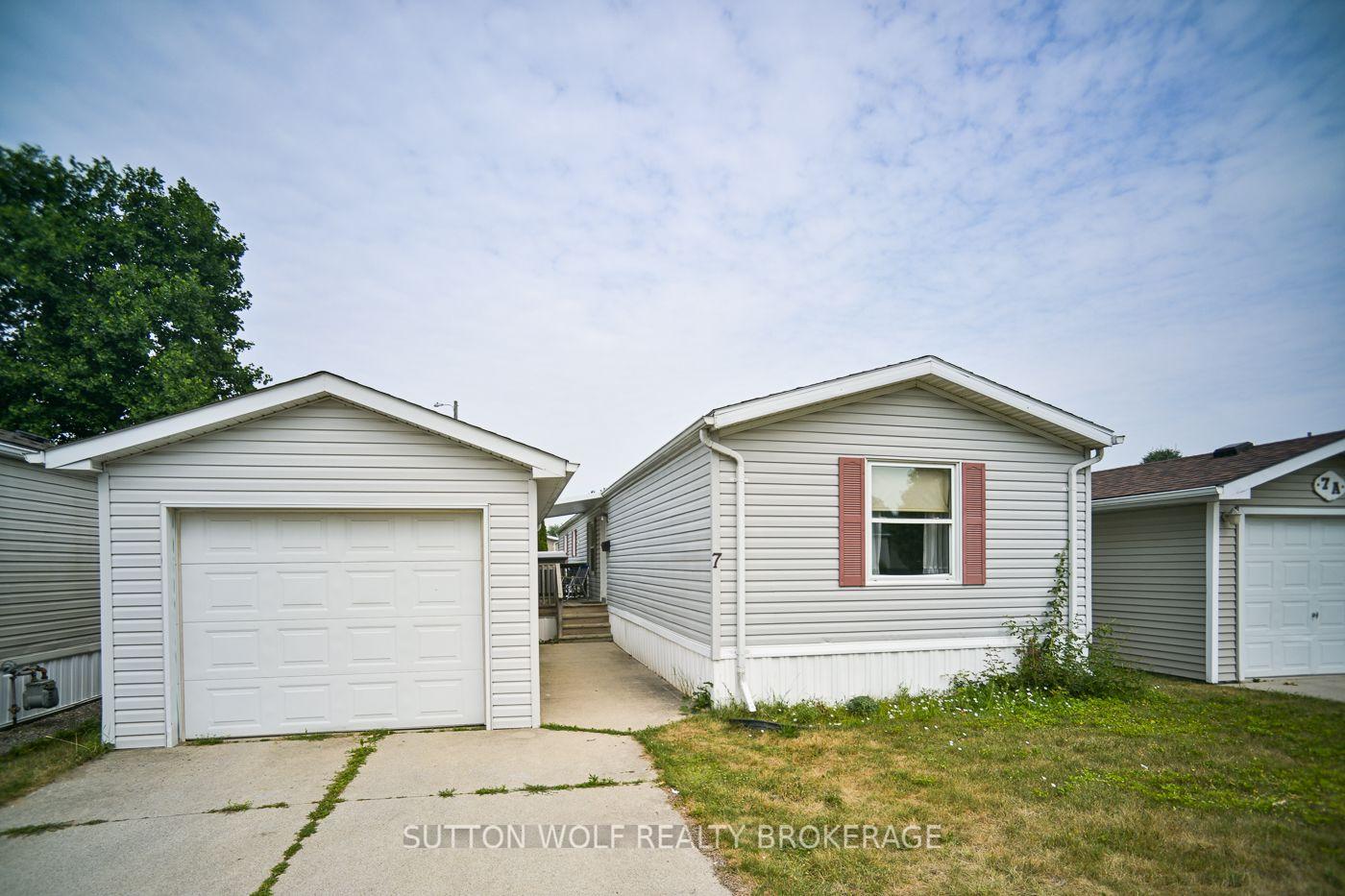Photo 2 of 7 Stewart Street, Strathroy-Caradoc, Rural Strathroy-Caradoc — HOMEH