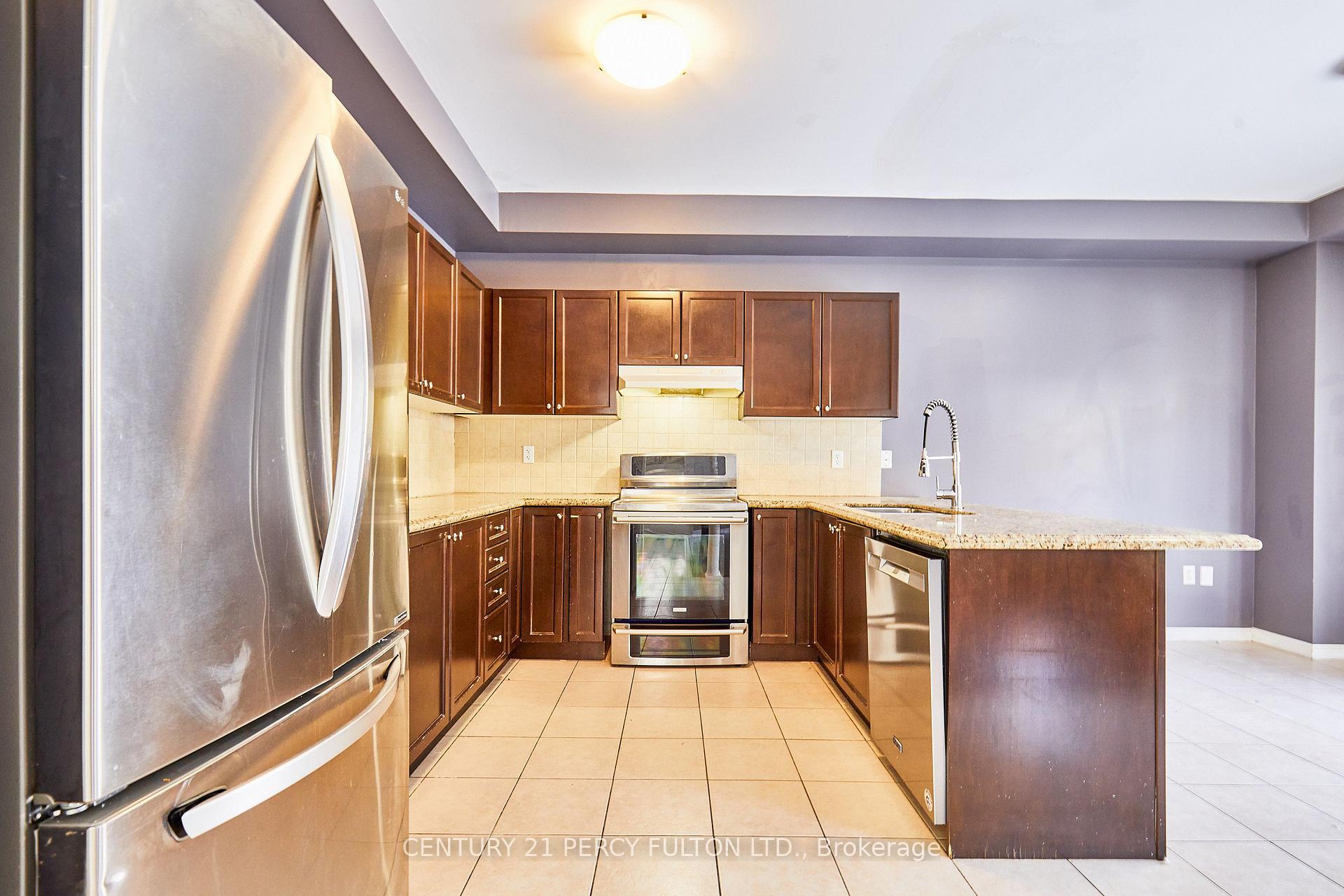Photo 16 of 91 Laprade Square, Clarington, Bowmanville — HOMEH