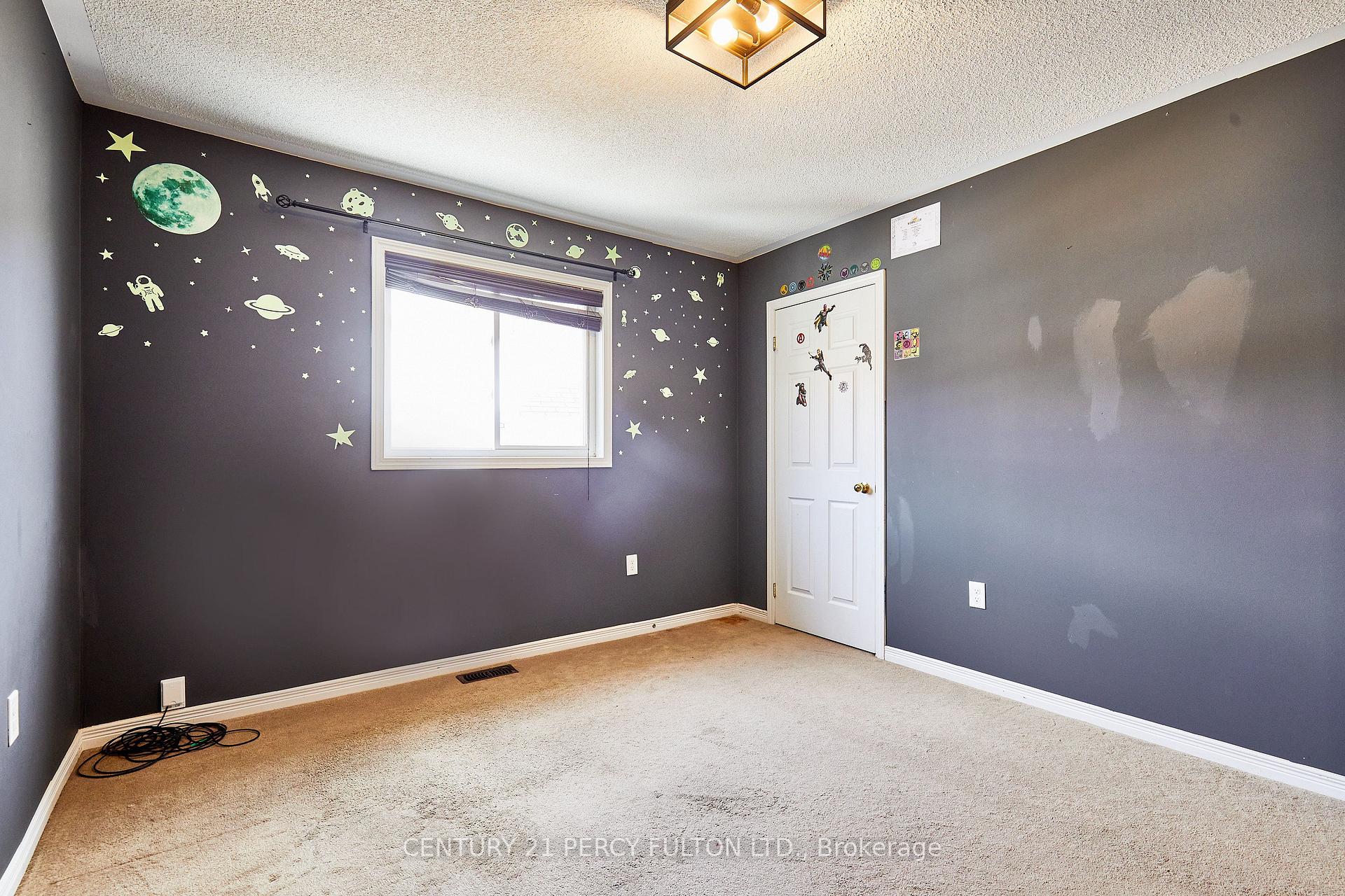 Photo 38 of 91 Laprade Square, Clarington, Bowmanville — HOMEH