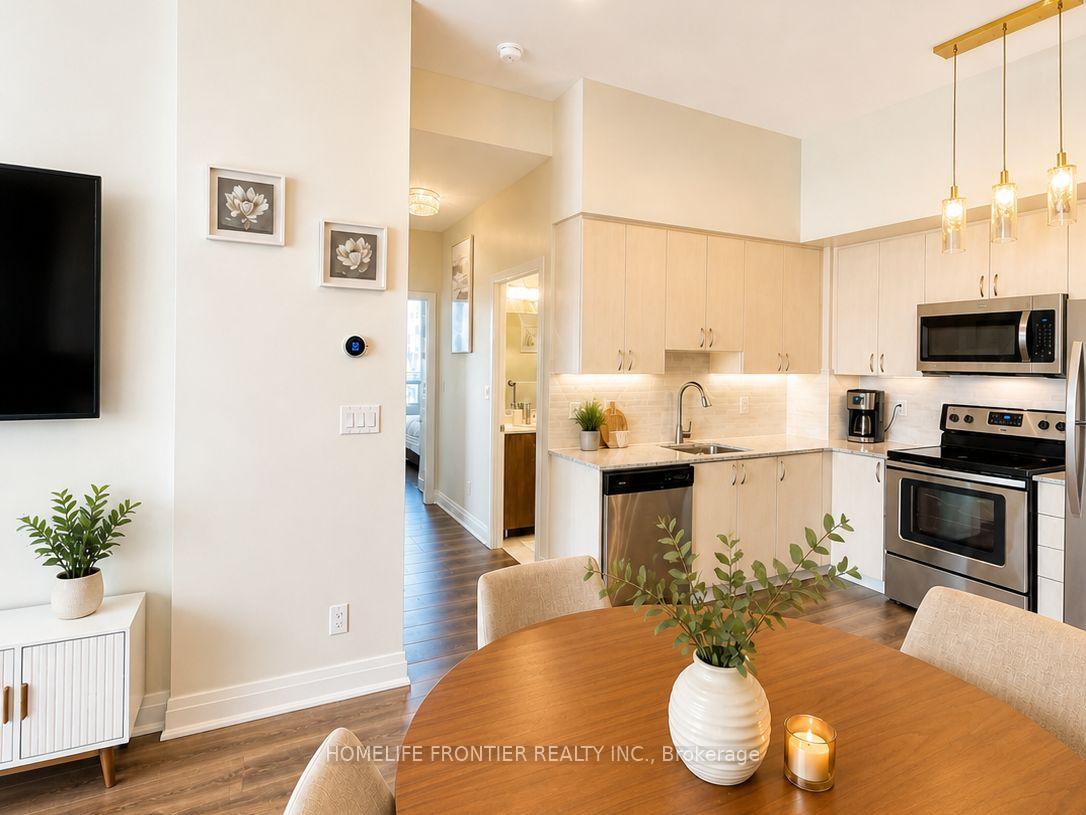 Photo 7 of Unit 702, 3600 Highway 7 SW, Vaughan, Vaughan Corporate Centre — HOMEH