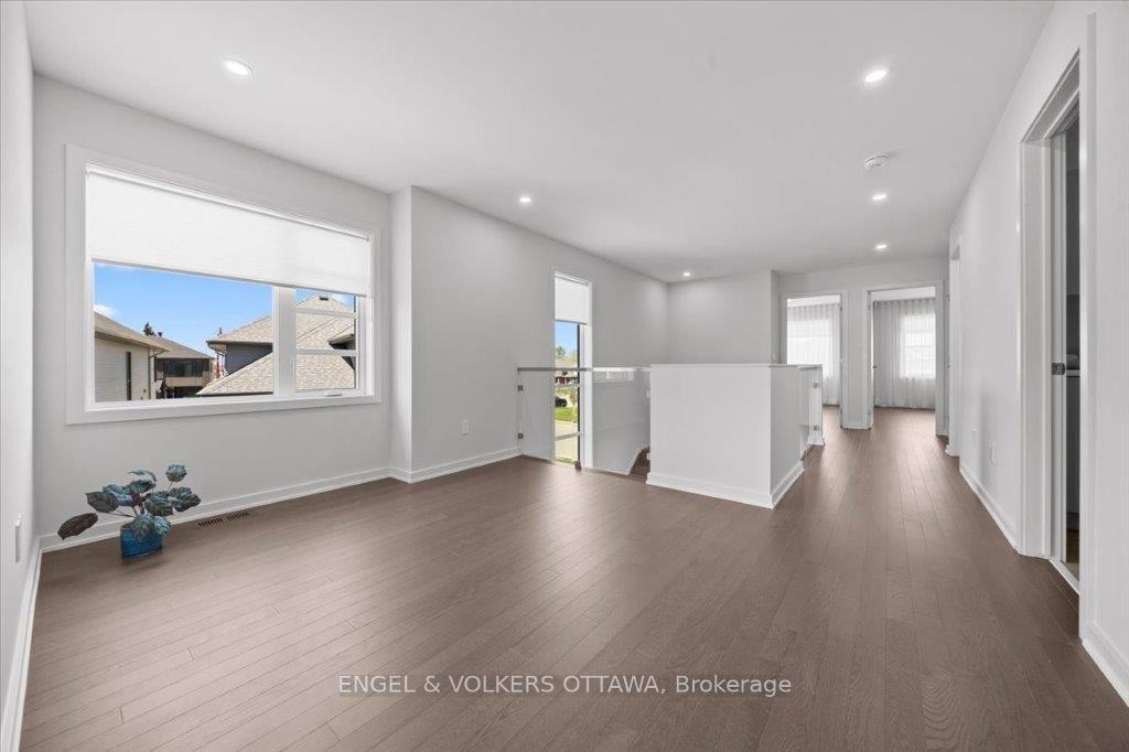 Photo 18 of 699 Honeydew Street, Ottawa, Riverside South/Gloucester Glen — HOMEH