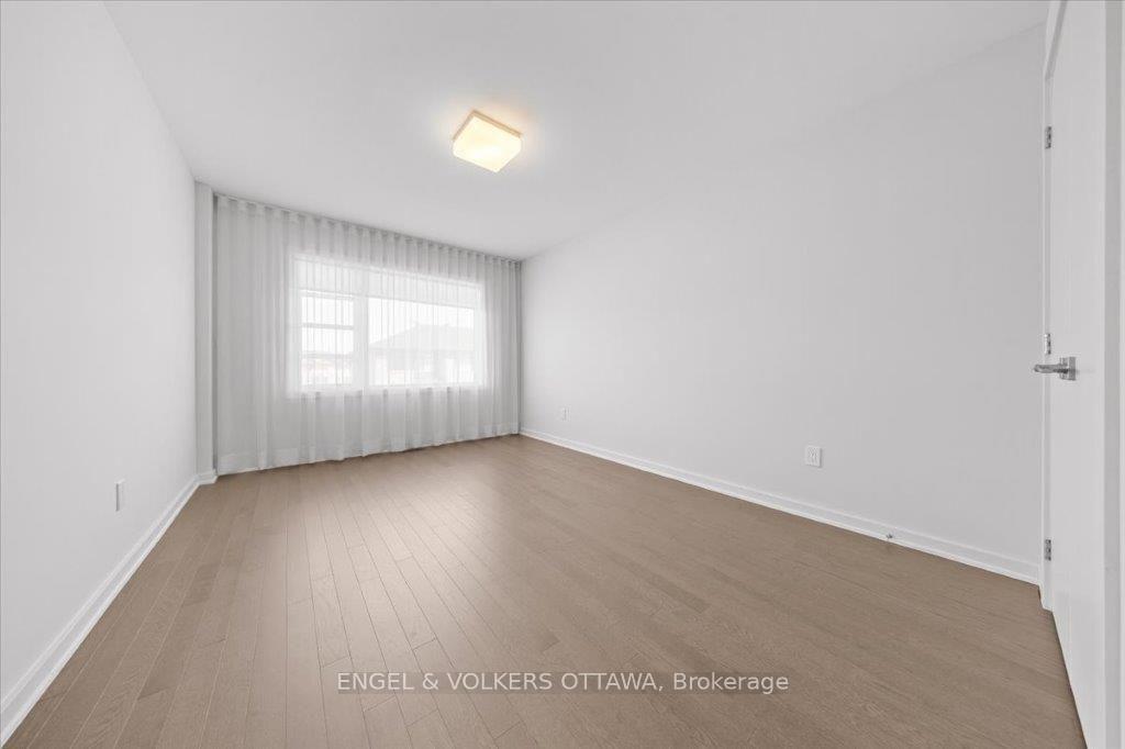 Photo 23 of 699 Honeydew Street, Ottawa, Riverside South/Gloucester Glen — HOMEH