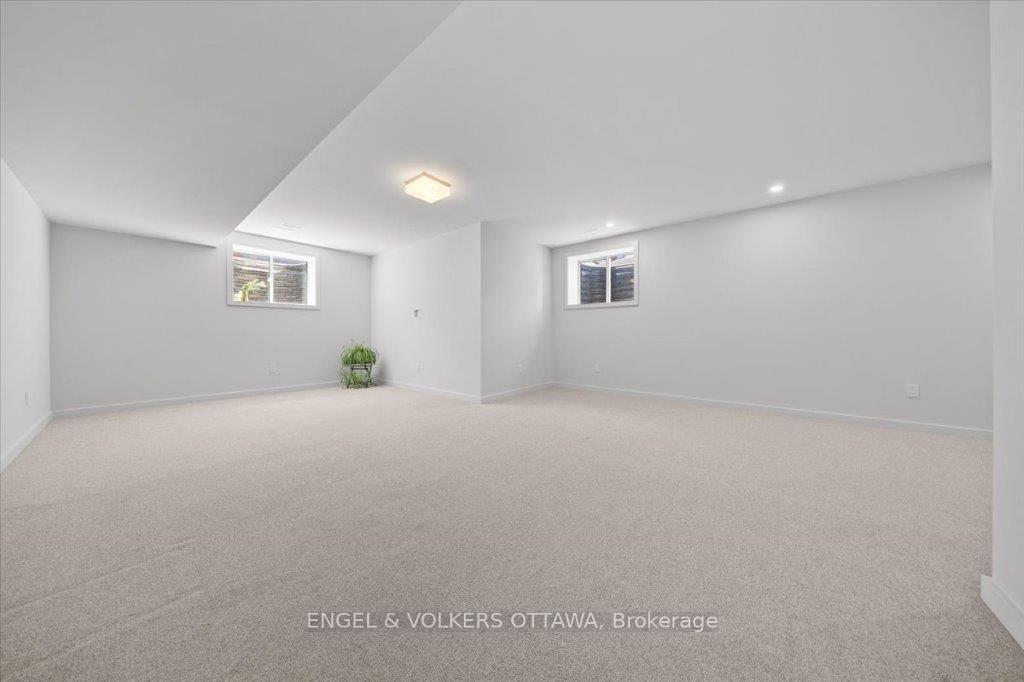 Photo 29 of 699 Honeydew Street, Ottawa, Riverside South/Gloucester Glen — HOMEH