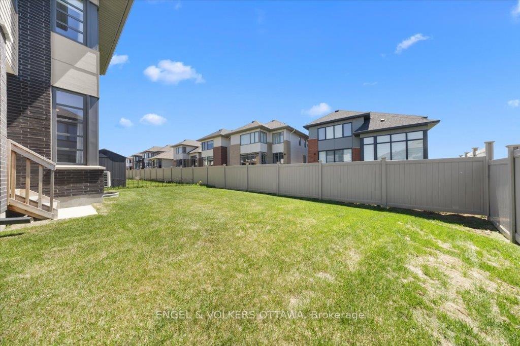 Photo 31 of 699 Honeydew Street, Ottawa, Riverside South/Gloucester Glen — HOMEH
