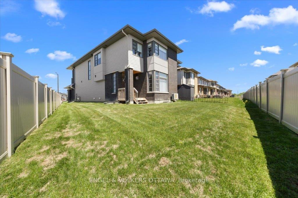 Photo 33 of 699 Honeydew Street, Ottawa, Riverside South/Gloucester Glen — HOMEH