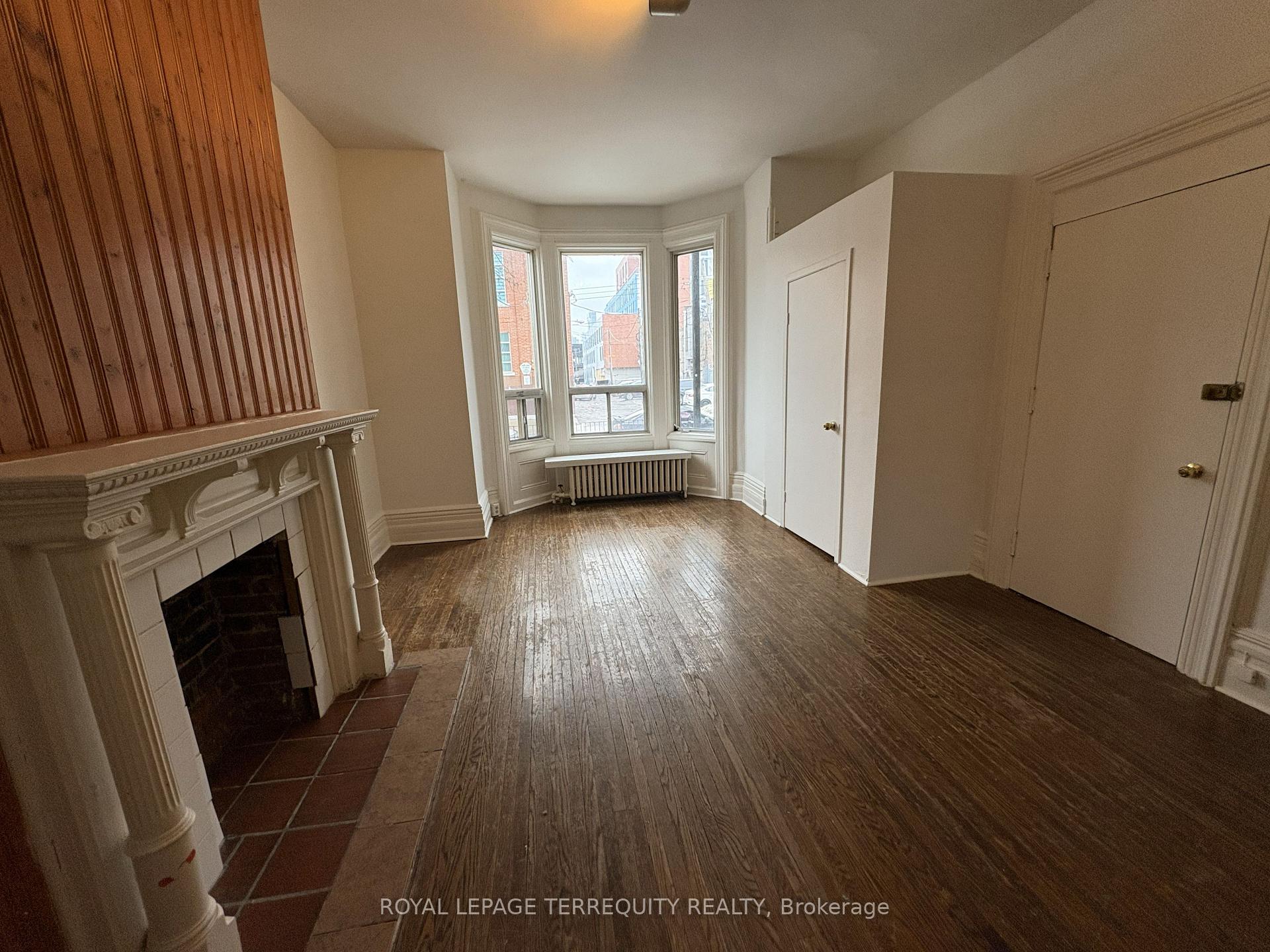 Photo 1 of Unit 101, 124 Baldwin Street, Toronto, Kensington-Chinatown — HOMEH