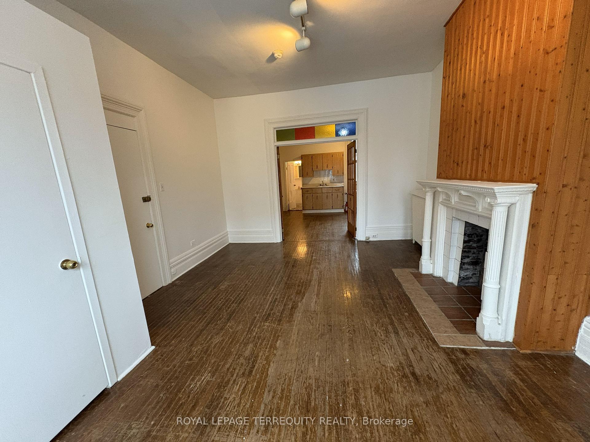 Photo 5 of Unit 101, 124 Baldwin Street, Toronto, Kensington-Chinatown — HOMEH