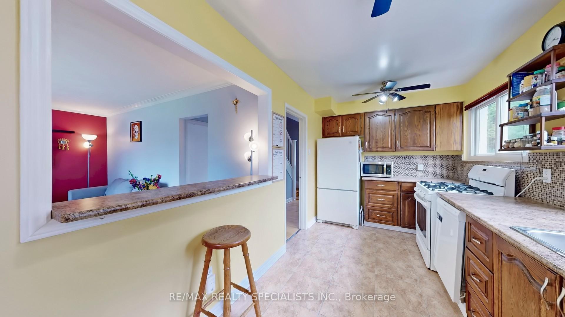 Photo 8 of 3392 Sonja Road, Mississauga, Malton — HOMEH
