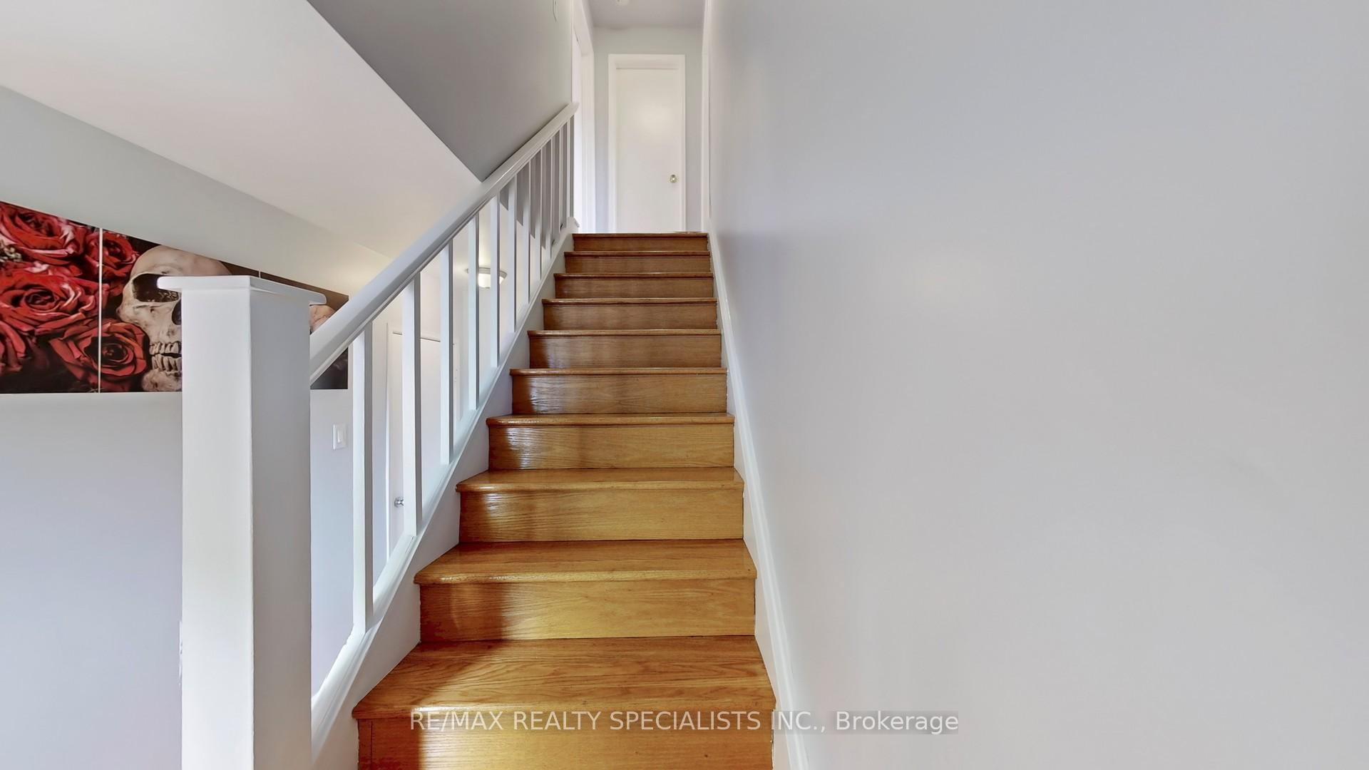 Photo 12 of 3392 Sonja Road, Mississauga, Malton — HOMEH