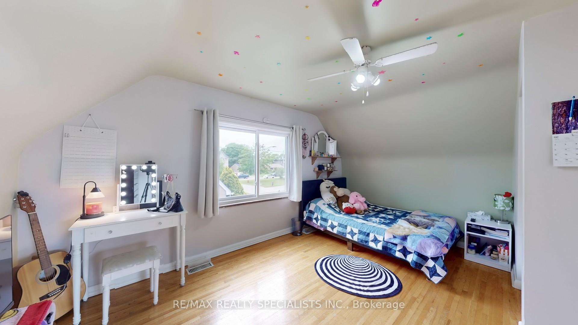 Photo 13 of 3392 Sonja Road, Mississauga, Malton — HOMEH