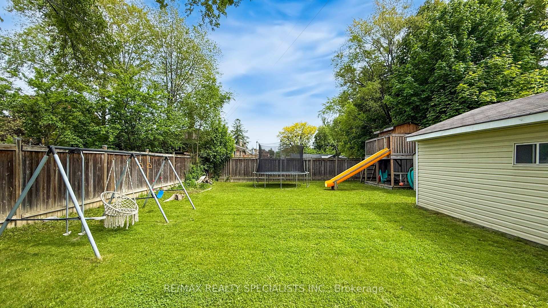 Photo 28 of 3392 Sonja Road, Mississauga, Malton — HOMEH