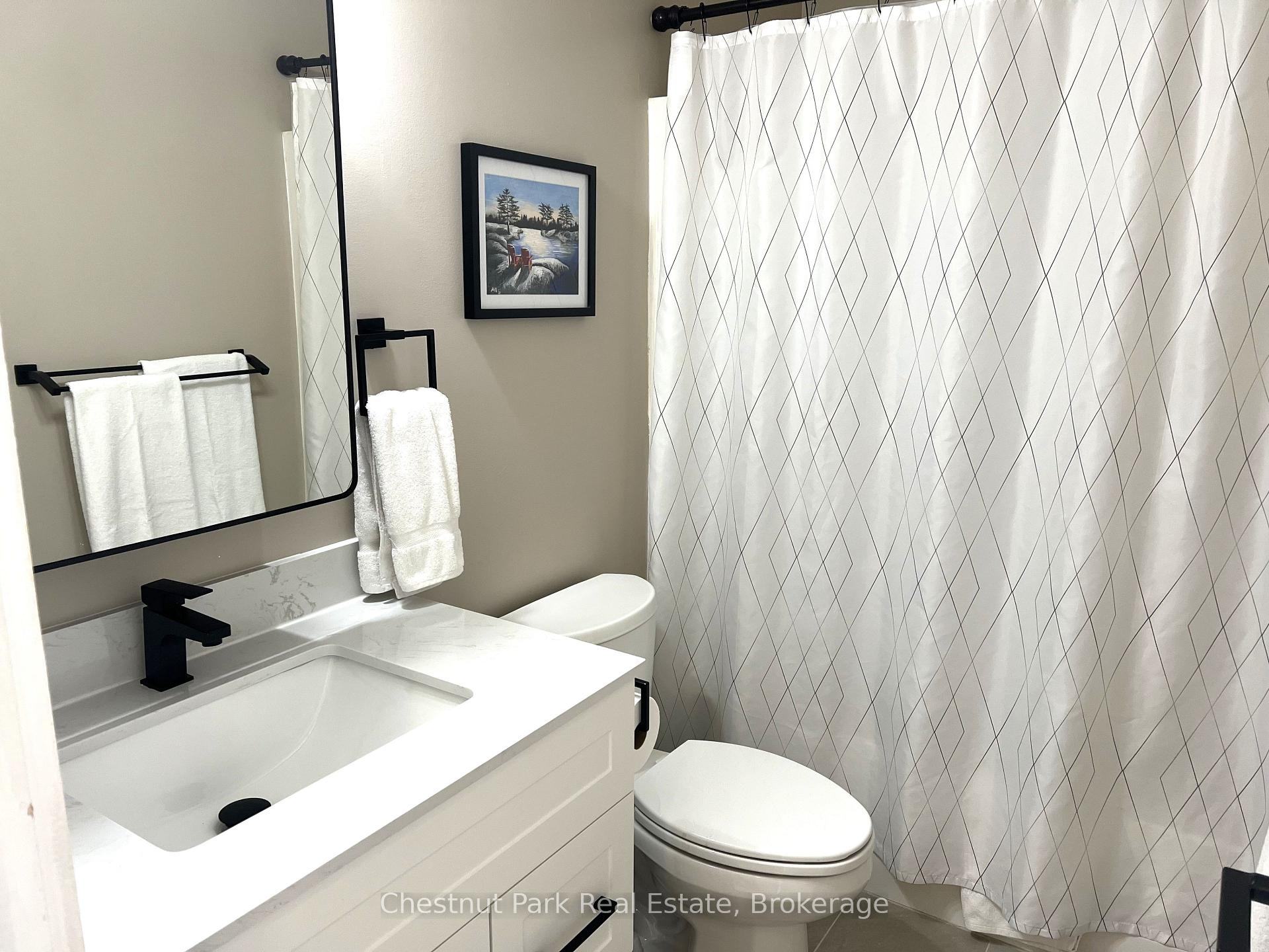 Photo 21 of 550 Oxbow Crescent, Collingwood — HOMEH
