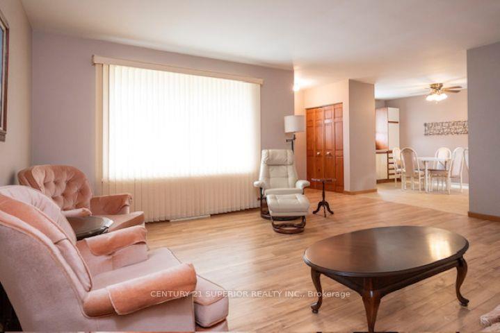 Photo 2 of 2608 Ridgeway Street E, Thunder Bay, Green Acres — HOMEH