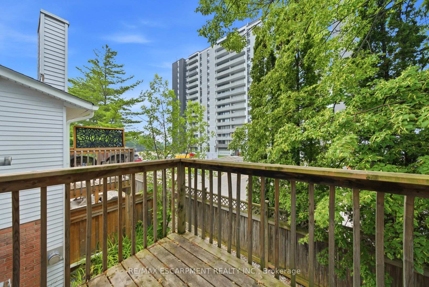 Photo 20 of Unit 2, 2155 Duncaster Drive, Burlington, Brant Hills — HOMEH
