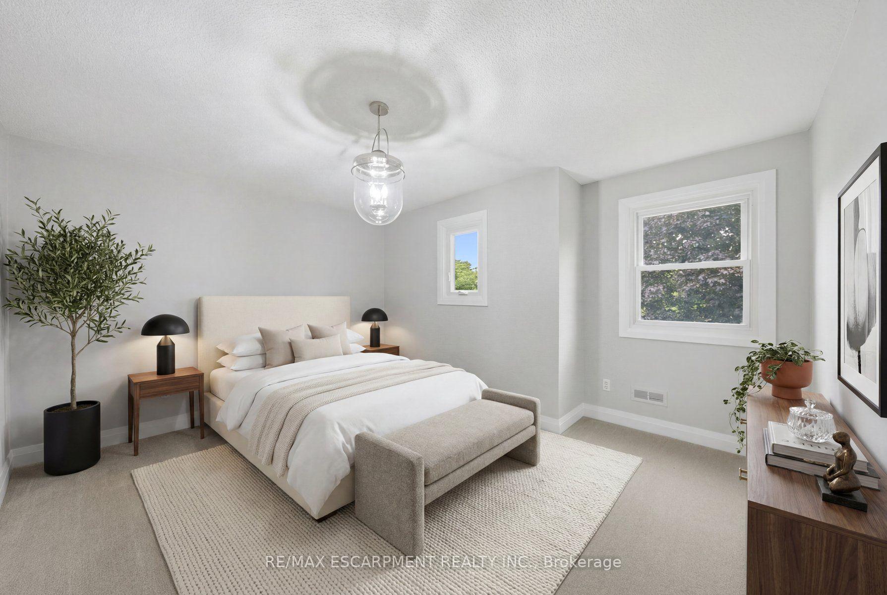 Photo 23 of Unit 2, 2155 Duncaster Drive, Burlington, Brant Hills — HOMEH