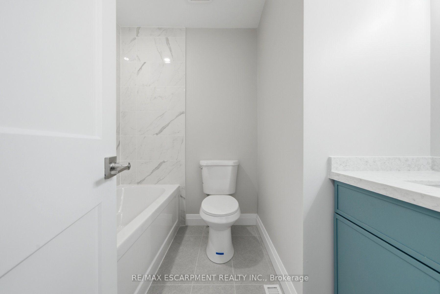 Photo 28 of Unit 2, 2155 Duncaster Drive, Burlington, Brant Hills — HOMEH
