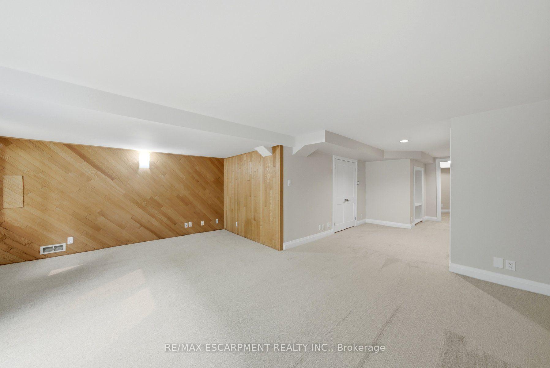 Photo 34 of Unit 2, 2155 Duncaster Drive, Burlington, Brant Hills — HOMEH