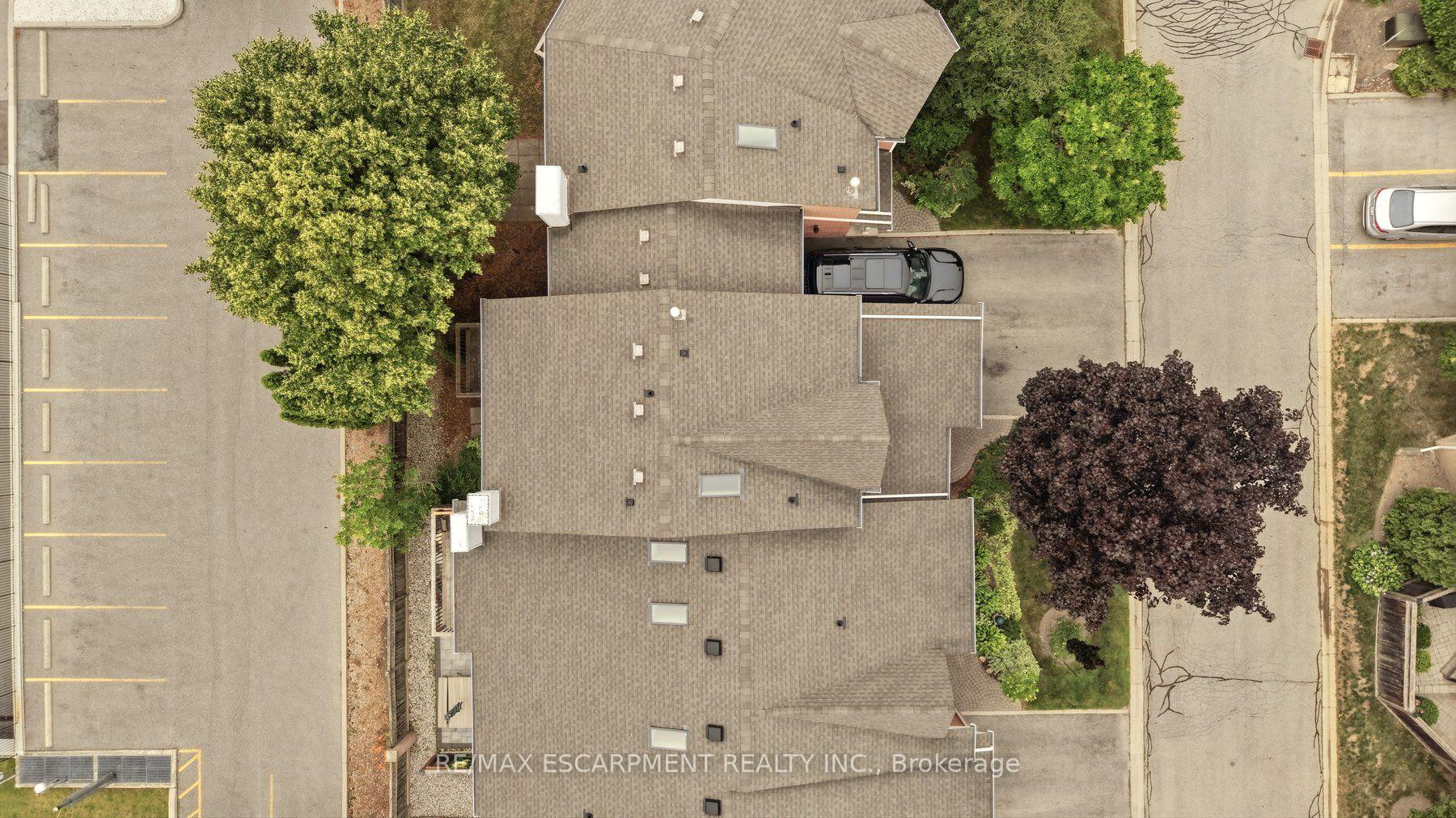 Photo 40 of Unit 2, 2155 Duncaster Drive, Burlington, Brant Hills — HOMEH