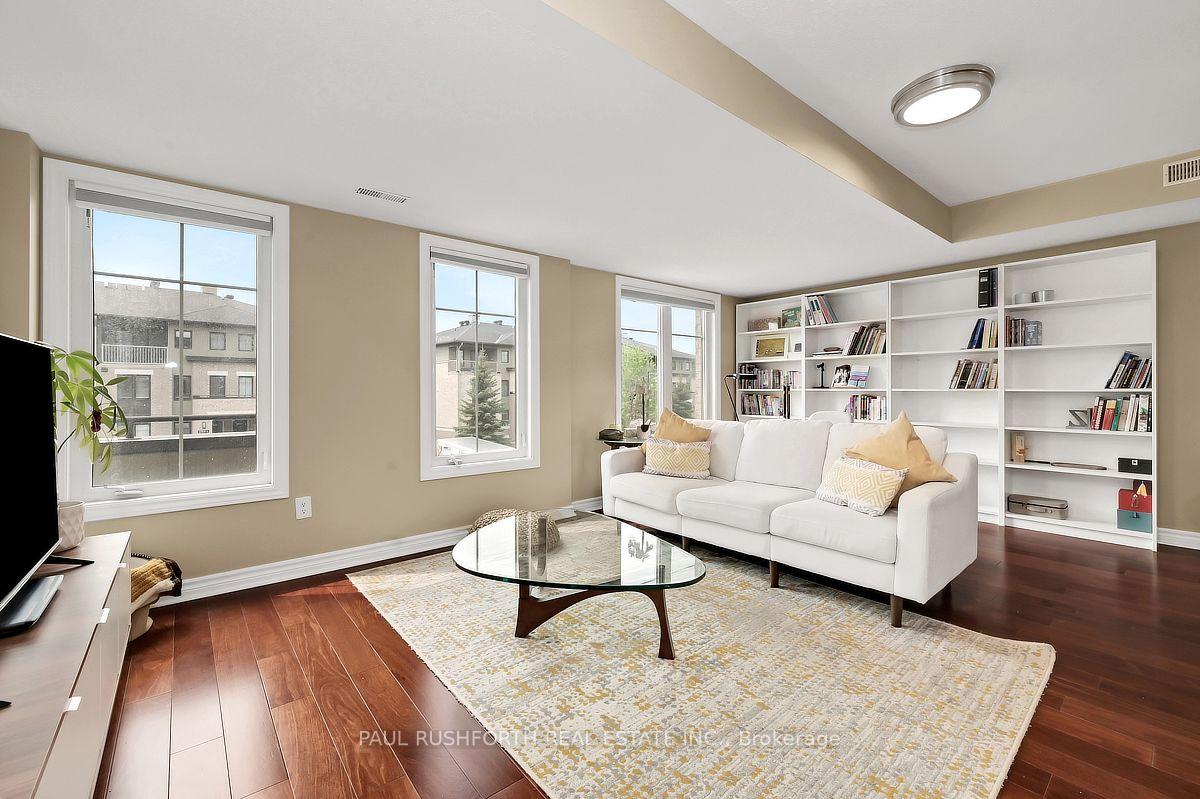 Photo 3 of Unit 5, 270B Titanium Private, Ottawa, Convent Glen North — HOMEH